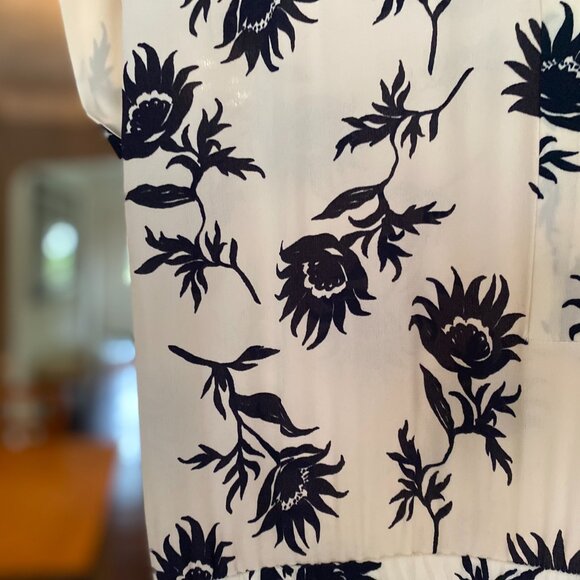 NWT Tory Burch 100% silk Navy & White Floral Jumpsuit Size 6 - Picture 11 of 14